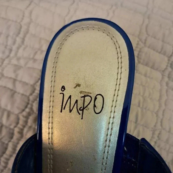 IMPO Vavari Patent Blue Wedges Size 7 GUC - Picture 3 of 6